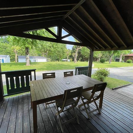 Camping Les Etoiles Saint-Sornin-Lavolps Exteriér fotografie
