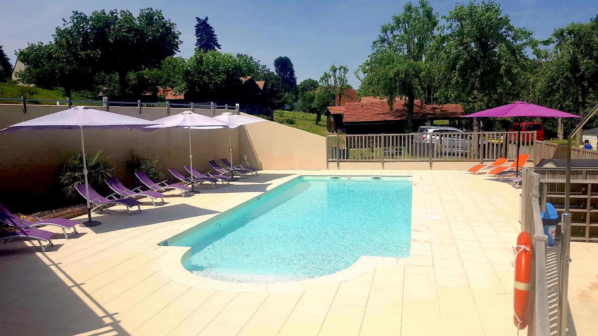 Camping Les Etoiles Saint-Sornin-Lavolps Exteriér fotografie